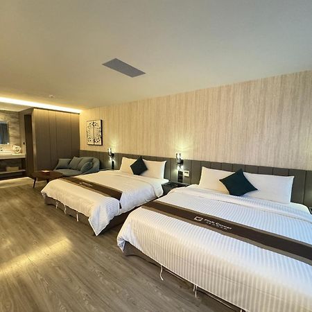 Hualien Pink Corner Hotel Hualien City Exterior foto