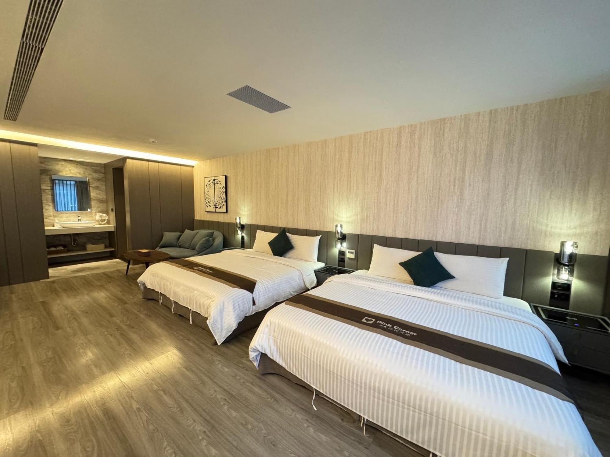 Hualien Pink Corner Hotel Hualien City Exterior foto
